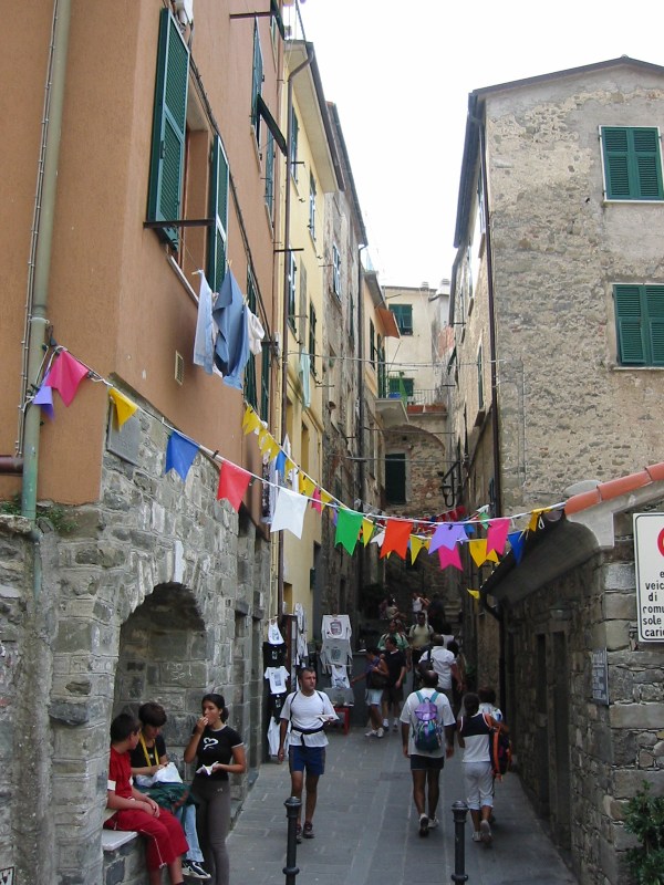 Narrow lane in Corniglia